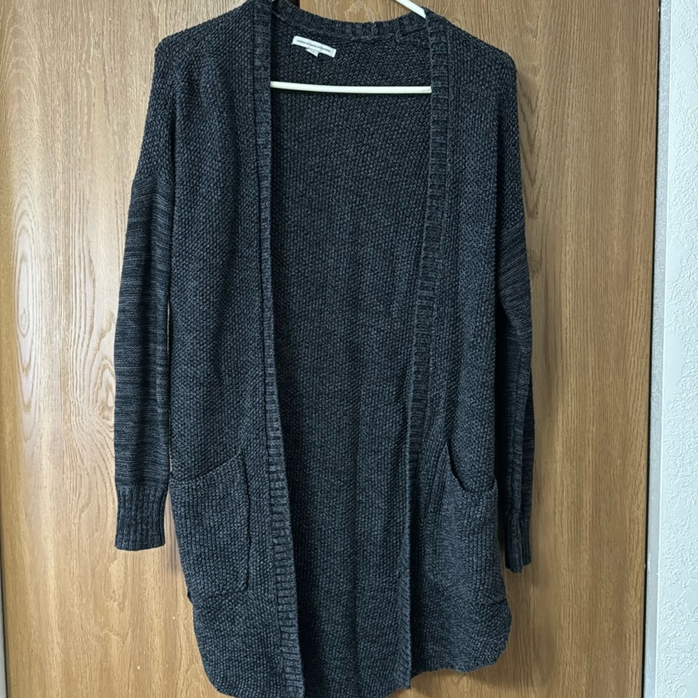 American eagle long sleeve cardigan